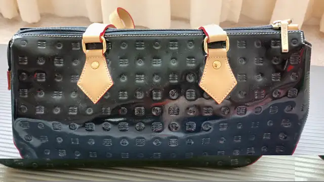 Arcadia Genuine Leather Handbag - Made in Italy, with gift in Women's - Bags & Wallets in City of Toronto - Image 10