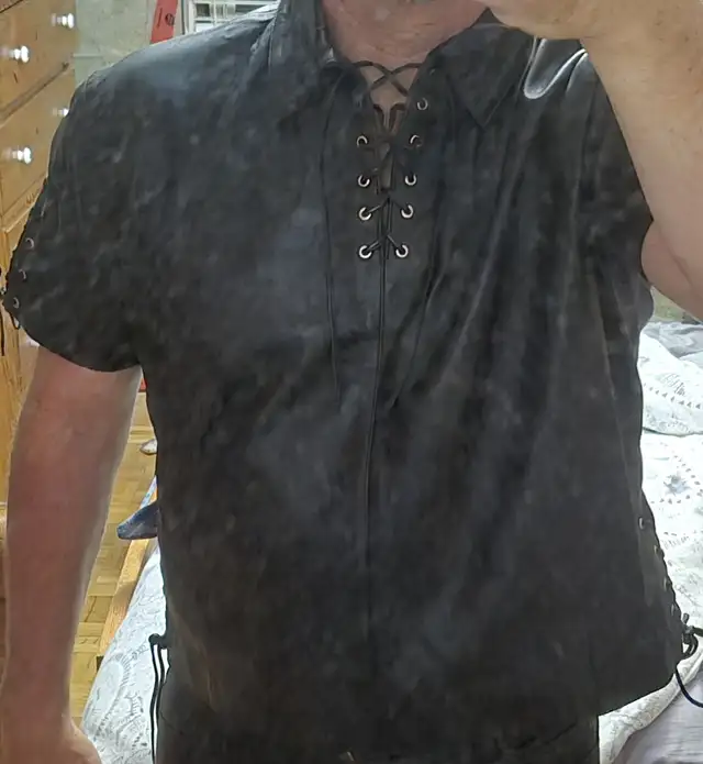 Mens leather collection size xl and xxl in Men's in Oshawa / Durham Region - Image 6