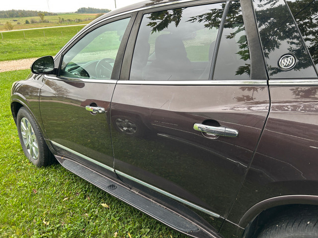 Buick Enclave in Cars & Trucks in Owen Sound - Image 3