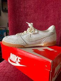 Original vintage 1984 Nike Convention Sneakers with OG Box