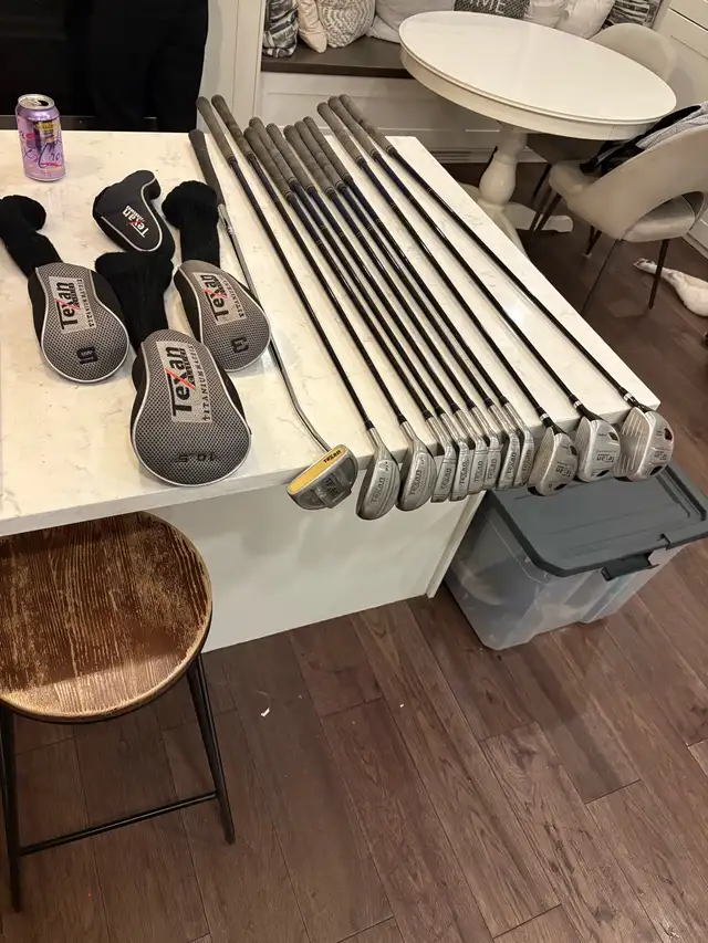 men’s right handed golf clubs senior flex  in Golf in Guelph - Image 11
