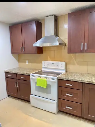 Marlborough area Available: Immediately Address: 311 42 St SE Call: 403-460-1415 (Grace) Lease: 6 mo...
