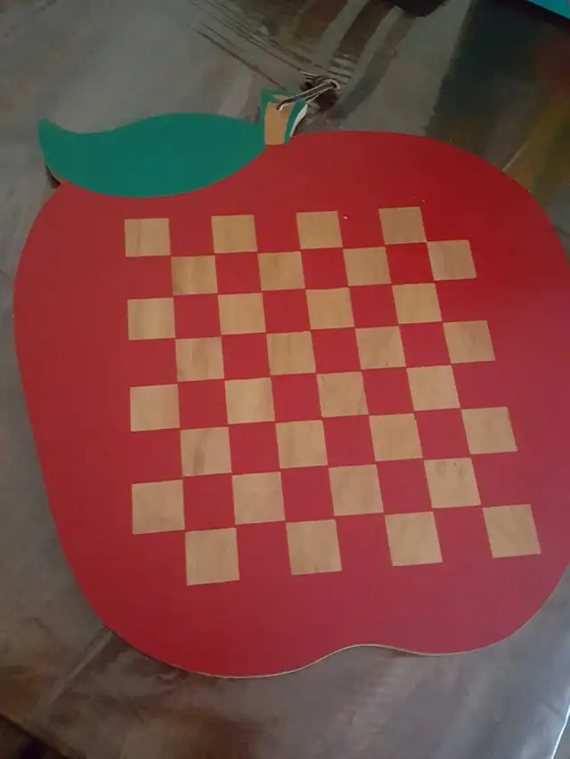 Checkers/ Tic Tac Toe Board  in Toys & Games in Belleville - Image 2