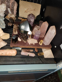 looking to sell my rock/crystal collection check other post 