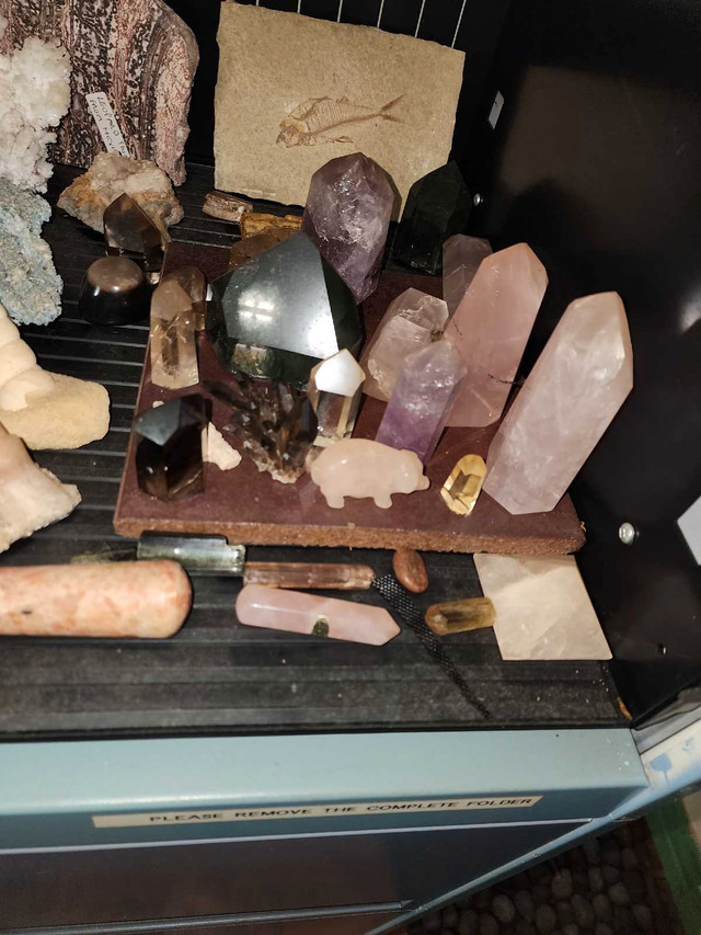 looking to sell my rock/crystal collection check other post  in Arts & Collectibles in Renfrew