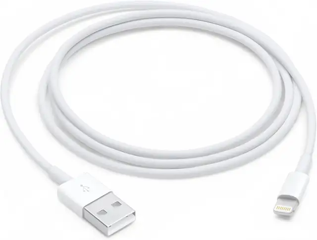 Apple Lightning to USB Cable (1m) in Cables & Connectors in Mississauga / Peel Region - Image 2