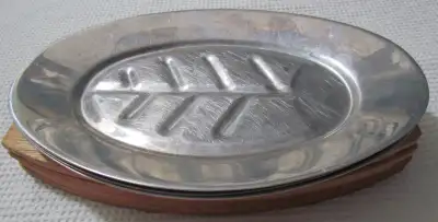 Set of 4 Japanese Sizzler Plates with Wood Serving Trays, View more