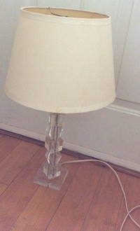 Table Lamp  /  Lampe de Table
