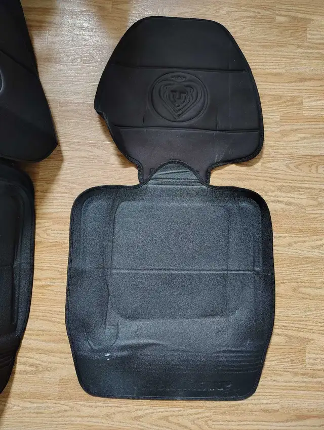 Seat Protector for Car Seat - Prince Lionheart in Strollers, Carriers & Car Seats in Edmonton - Image 7