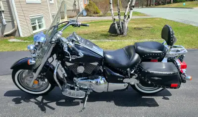 Suzuki Boulevard C90T 2006 1500cc 59 000km Parfaite condition Pneus neufs de l'année dernière Change...