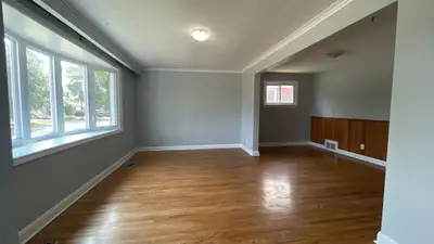 Available September 1, 2026 - 3 Bedroom Main Floor (Only) in a bright, spacious bungalow – full wash...