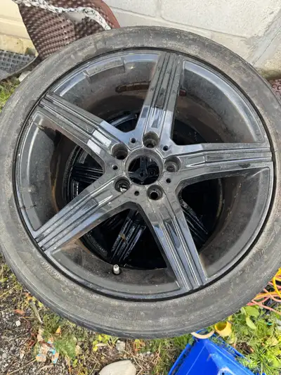 17 inch gloss black rims With all season tires Tires have 60% life to it Came off my c class. Sold t...