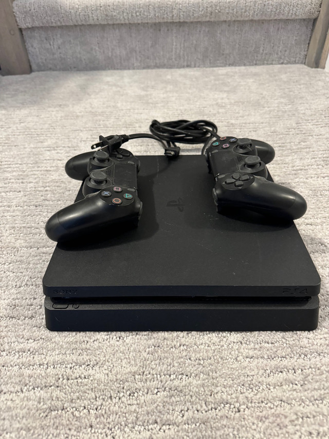 PS4 Slim 500GB w/ 2 Wireless Controllers in General Electronics in City of Toronto - Image 2