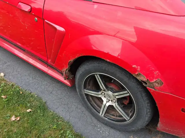 2004 FORD MUSTANG RUNS NEEDS SOME WORK594614105450096645