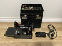 Antique Singer Sewing Machine - Reduced
