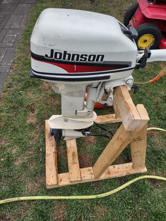 Johnson 15hp outboard 1998 in Powerboats & Motorboats in Ottawa