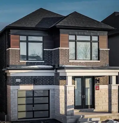4 bedroom 2.5 bathroom 2 parking Internet included 80% utilities