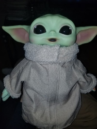 Baby Yoda / Grogu life size scale figure