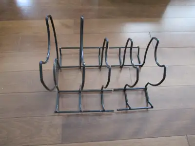 Kinetic Pan Organizer The stacking design of this pan organizer creates additional storage space in...