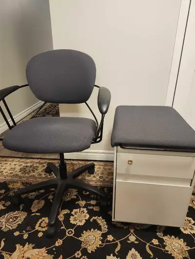 Steelcase Mobile Pedestal with Cushion Top, View more