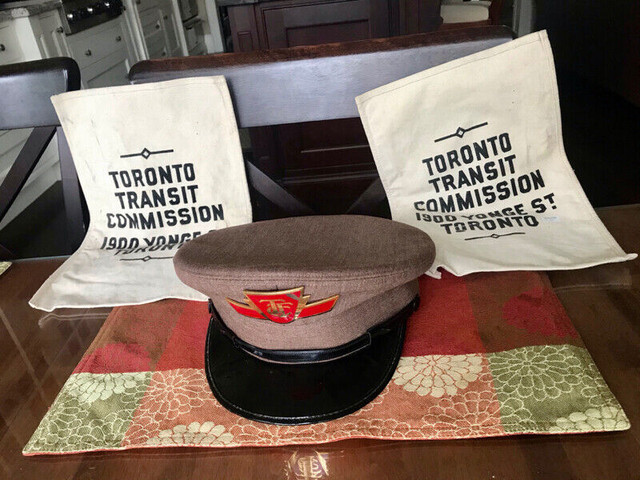 2 VINTAGE OFFICIAL TTC TORONTO THICK CLOTH MONEY BAGS in Arts & Collectibles in Mississauga / Peel Region
