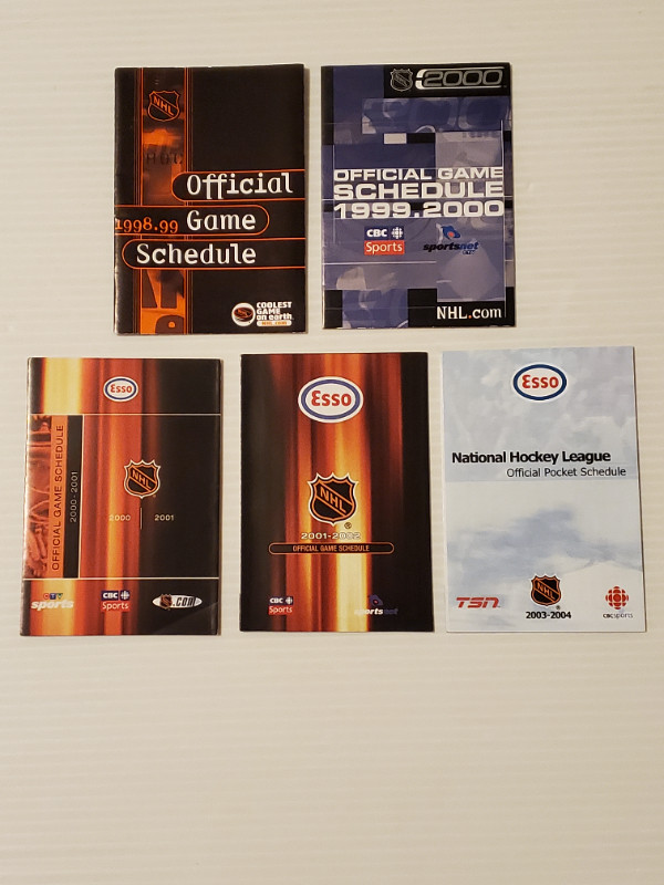 *** NHL ~ MAPLE LEAFS ~ BUFFALO SABRES ~ POCKET SCHEDULES - Nice in Arts & Collectibles in City of Toronto - Image 2