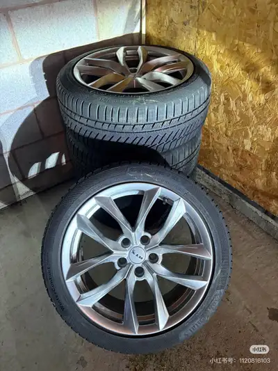 I'm selling a set of Tesla snow tires, featuring Continental WinterContact tires paired with RTX Spi...