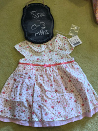 Cute Baby girls Floral dress - NWT - 0-3 months