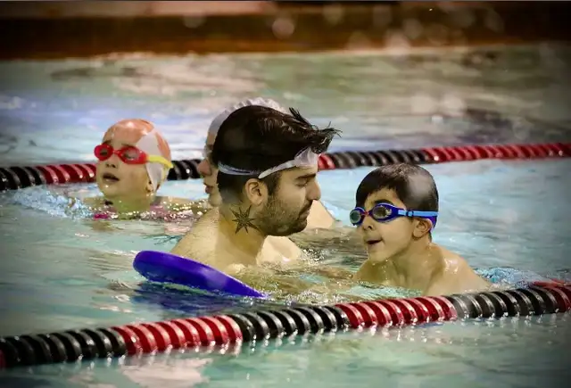 swim instructor for rent 460148660985538561
