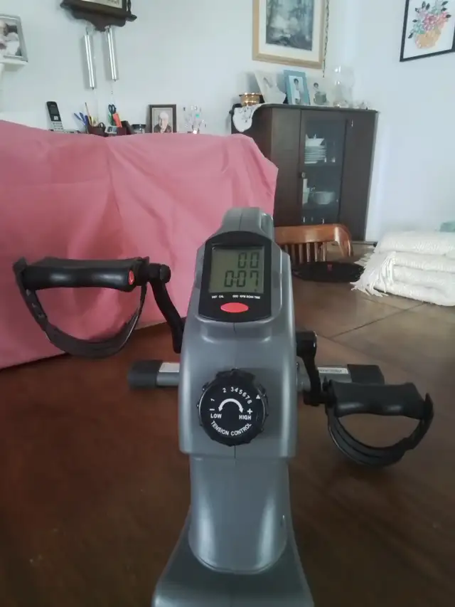 Fitness mini pedal excerciser in Health & Special Needs in Winnipeg - Image 6
