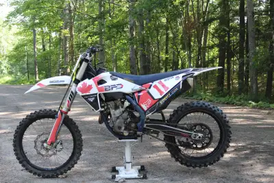 2022 FC250 Best bike we’ve ever owned nimble light fast you name it perfect race or practice bike. W...