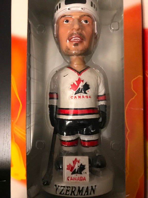 NEW Hand Painted Team Canada Hockey Bobbleheads in Arts & Collectibles in City of Toronto - Image 2