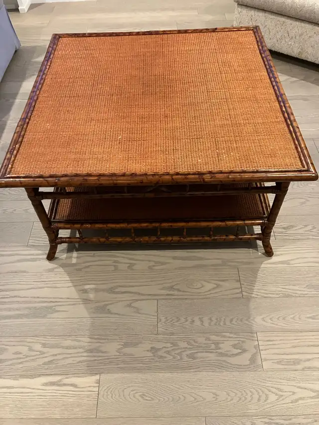 coffee table in Coffee Tables in Ottawa - Image 2