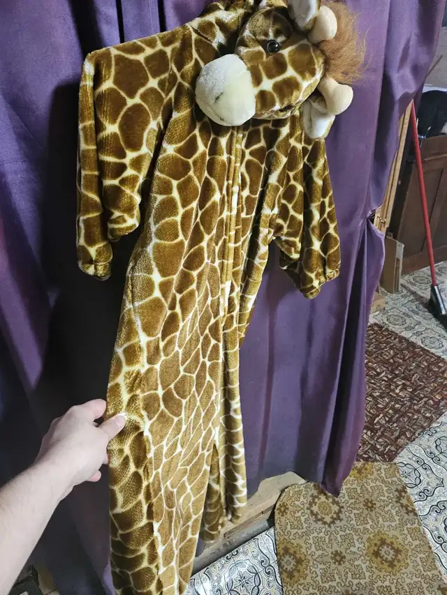 Costume Girafe pour enfant 3-5 ans in Costumes in Sherbrooke - Image 4