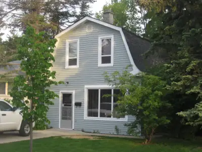 3 Bd University Area Home - Cheaper than renting!