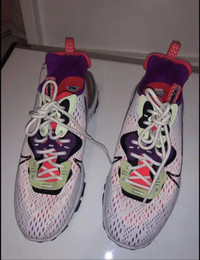 Nike sneaker shoes/chaussures de sport 