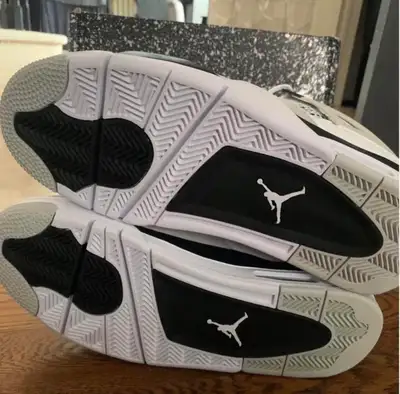 Jordan 4 Retro “Military Black”, View more