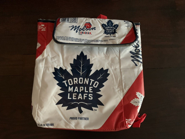 Toronto Maple Leafs Molson Canadian 24 pack cooler bag in Hockey in City of Toronto