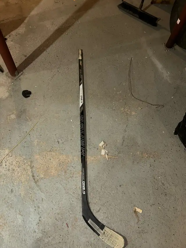 hockey sticks in Hockey in Cornwall - Image 6