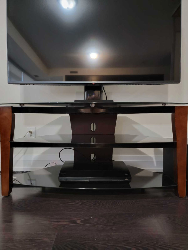 TV Stand in TV Tables & Entertainment Units in Markham / York Region