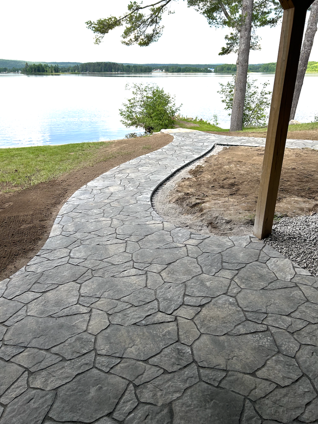 Rock Solid Hardscaping Plus529836158412410881