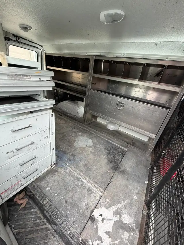 2012 Ford E150 ecoline418857104673361923