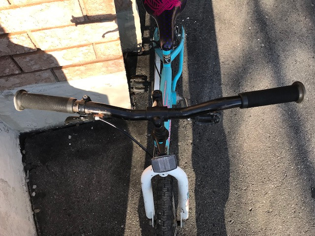 Used Girls Bike Bicycle Norco 20" Wheels in Kids in Markham / York Region - Image 2