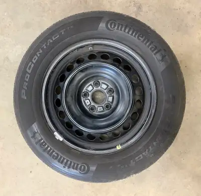 4 pneus d'été grandeur 17' Continental pour voiture ou VUS 215-65R17 ProContact TX (a fait 2 été peu...
