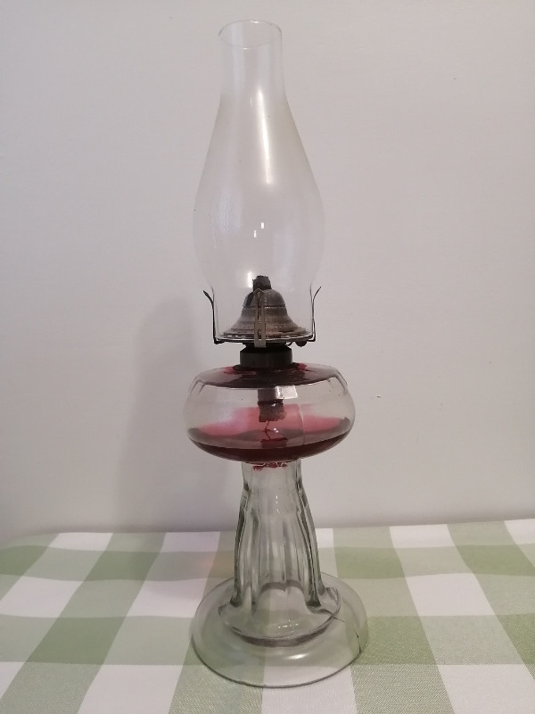 Antique Vintage Oil Lamp *great condition! in Other in Windsor Region