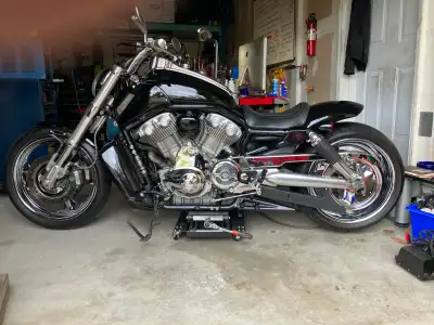 Built to turn heads and engineered to perform. This isn't just another V-Rod—it is a meticulous, no-...