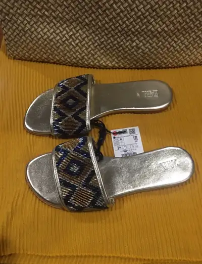 Zara Slides, View more