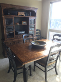 PRICE REDUCED! Mahogany Dining Room Set