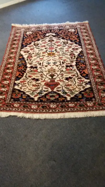VERY FINE PERSIAN RUG, View more