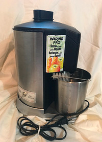 Juicer machine Waring Pro JEX328